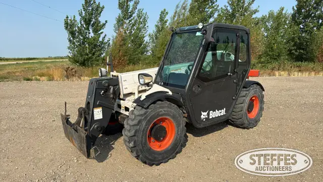2015 Bobcat V417 VersaHandler