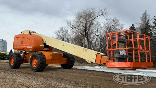 2000 JLG 600S