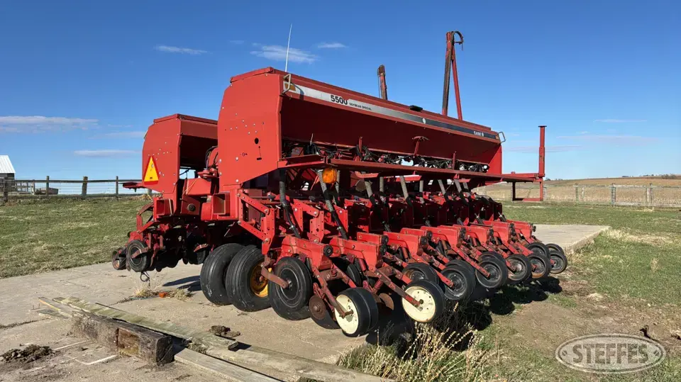 Case IH 5500 Soybean Special Press Drill