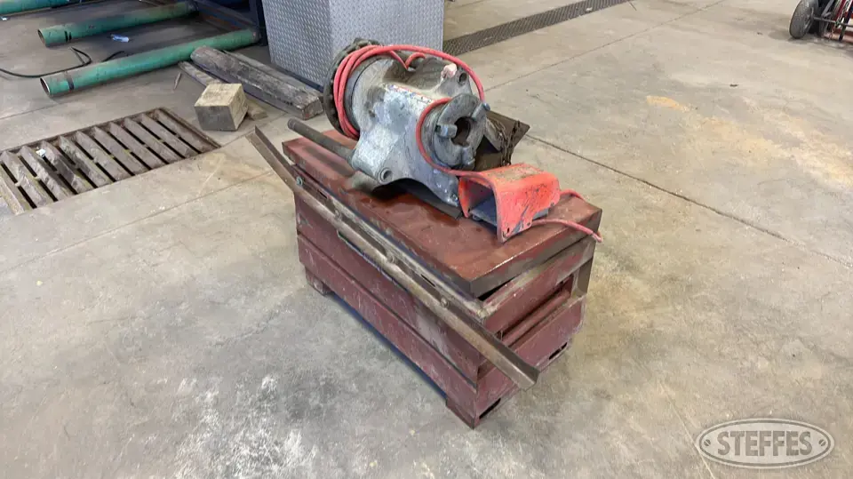 Ridgid 300 pipe threader Specialty Tool