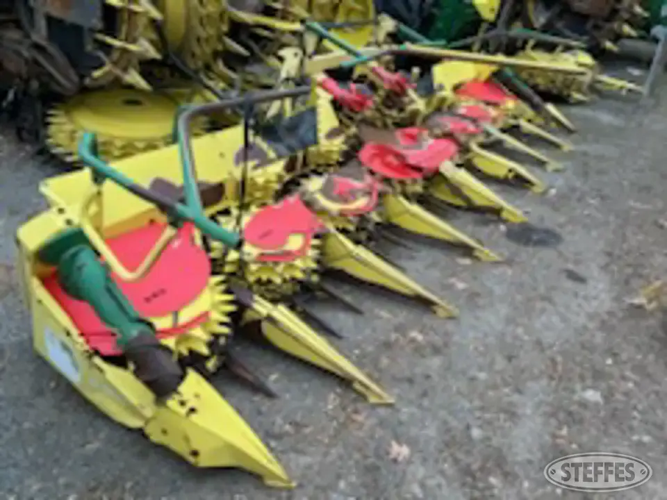 2002 John Deere 688 Forage Harvester Head