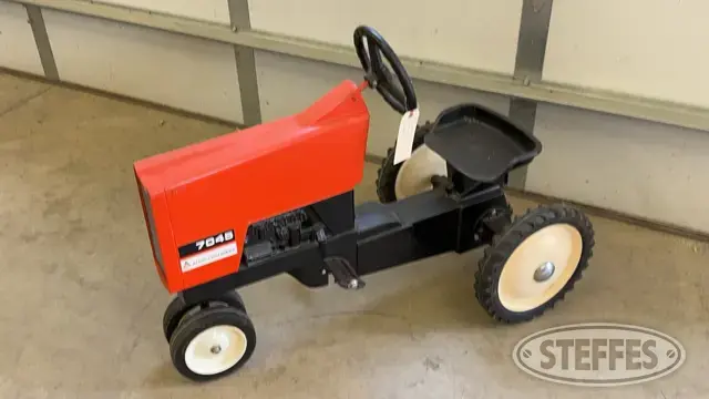 1978 Allis-Chalmers 7045