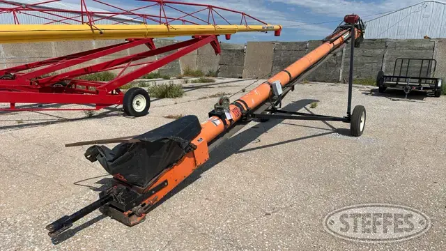 2012 Batco 1330