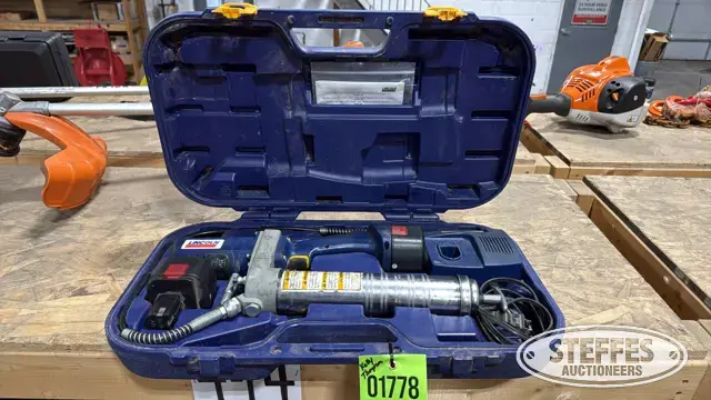 Lincoln cordless grease gun