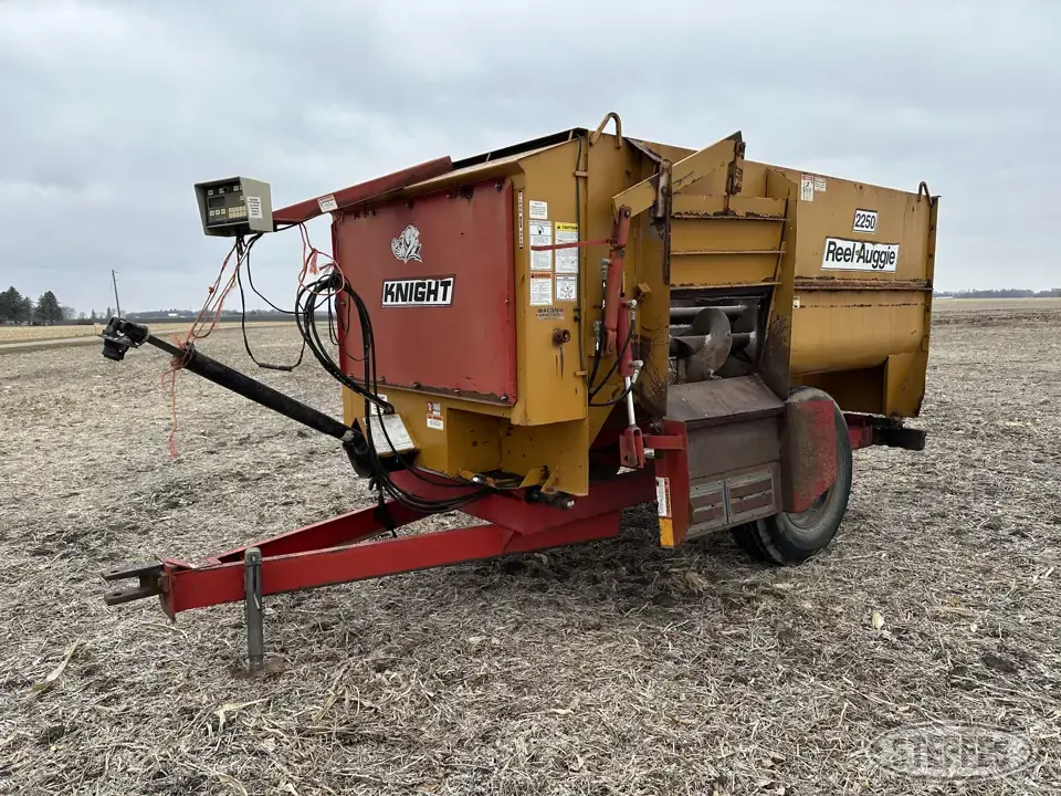 Knight Reel Auggie 2250 Forage Processing