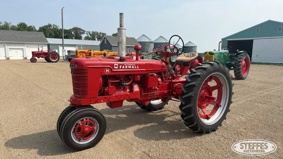 1944 IH McCormick Farmall H Collectible Tractor