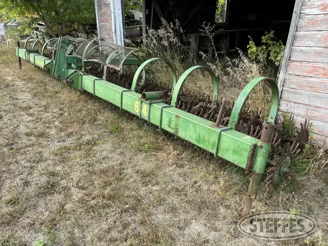 John Deere 614