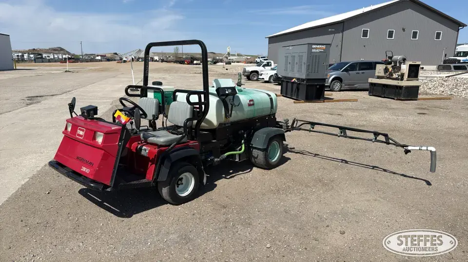 2004 Toro Workman 3100 Lawn Sprayers and Spreader