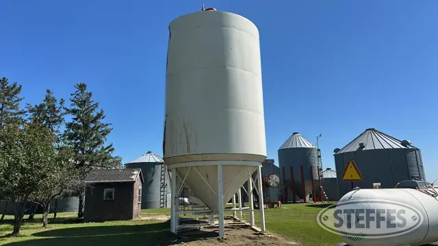 Friesen hopper bin