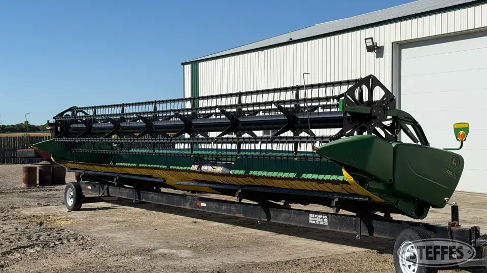 2014 John Deere 635FD Draper Head