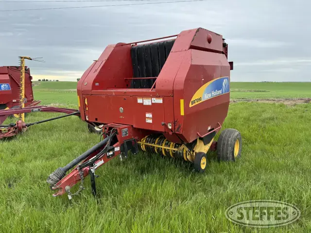 New Holland BR7090