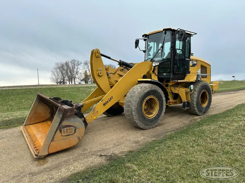 2017 CAT 926M Wheel Loader
