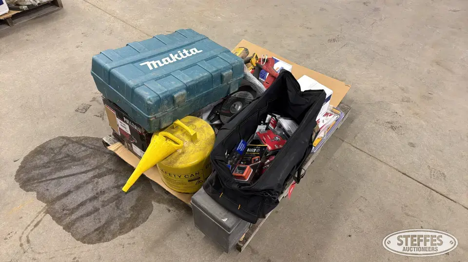 Assorted DeWalt & Milwaukee tools General Tools and Shop Supply