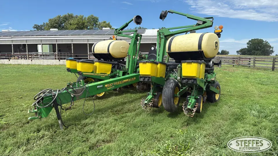 1996 John Deere 1760 Less Than 12 Row Planter