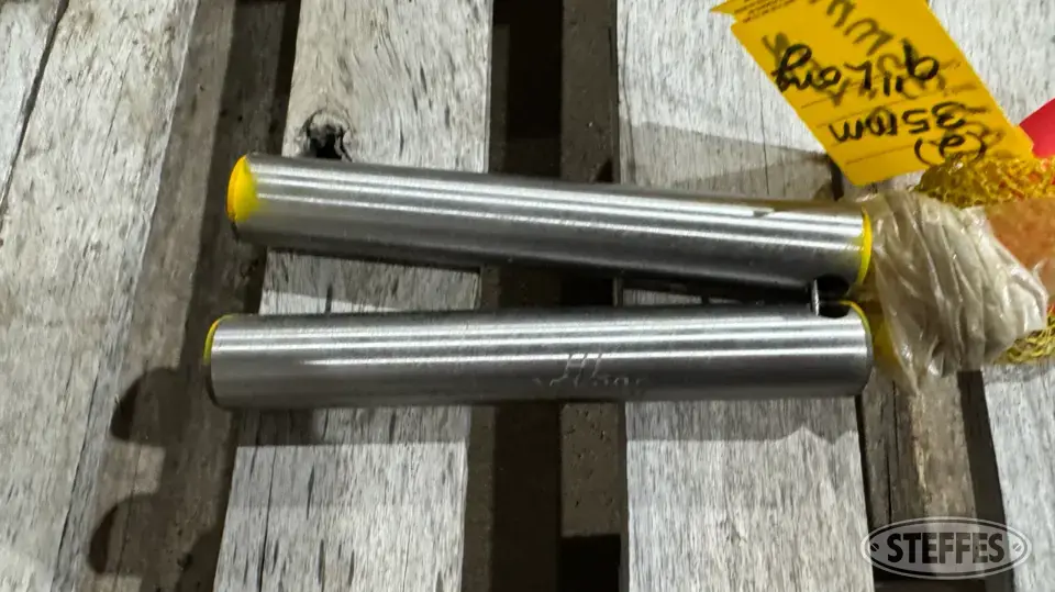 (2) Landherd Excavator Attachment