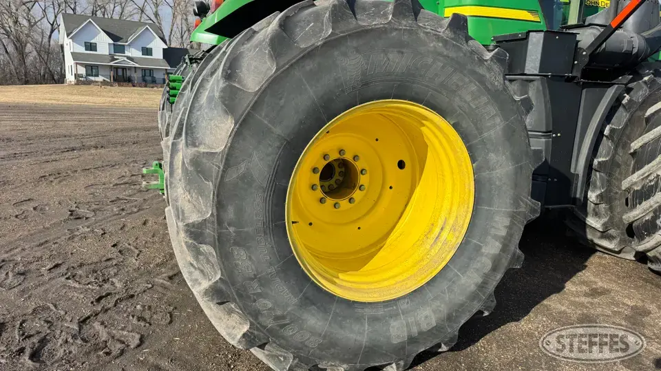 (4) Michelin Mach X Bib 800/70R38 rear tires Tractor-Implement Tire