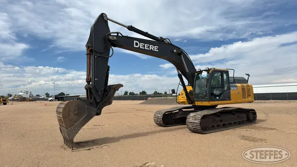 2016 Deere 300G LC Excavator