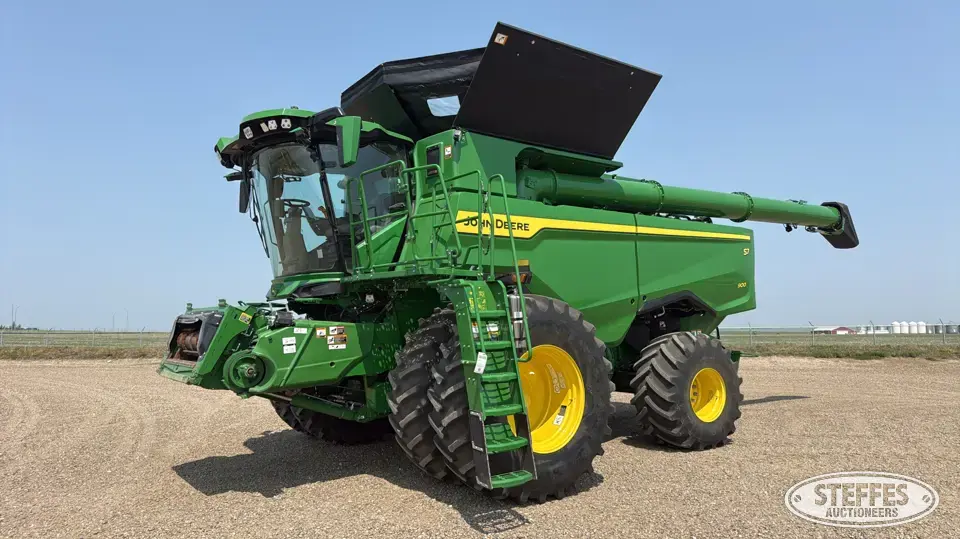 2025 John Deere S7 900 Combine