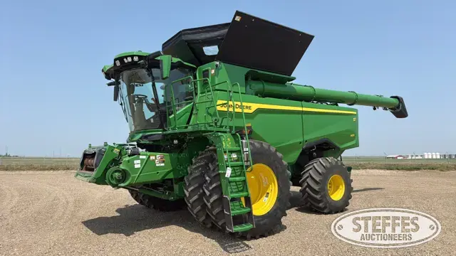 2025 John Deere S7 900