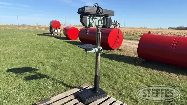 Delta 17-900
