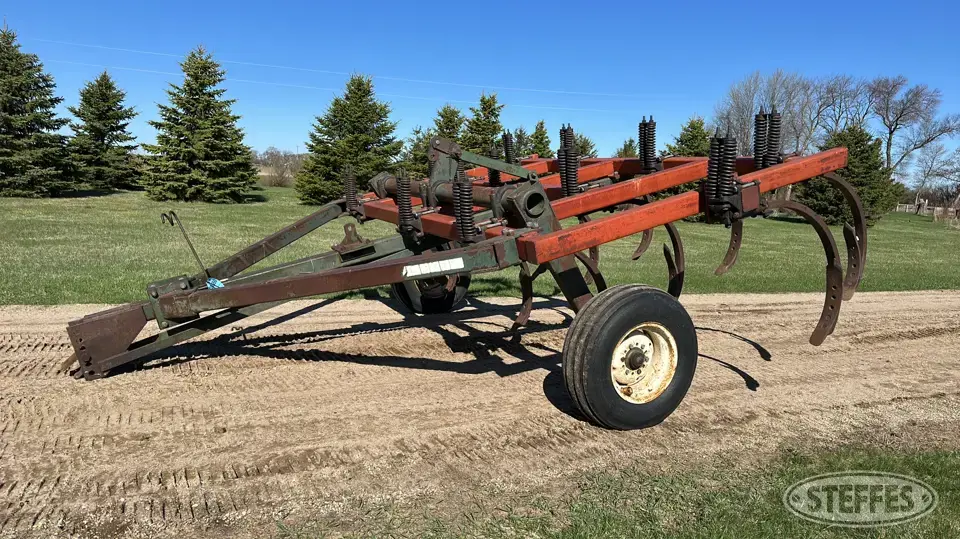 Brillion Chisel Plow