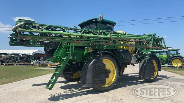 2016 John Deere R4030