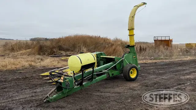 1981 John Deere 3960