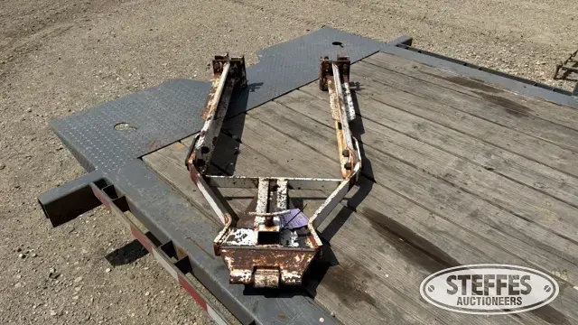 ReMak rear NH3 hitch