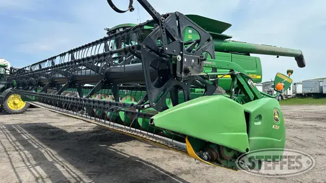 2005 John Deere 635F