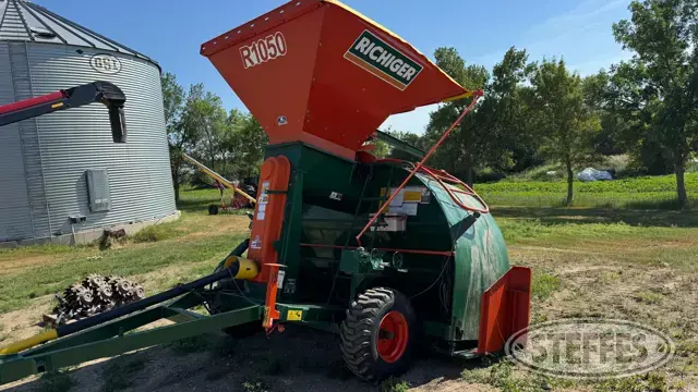 2015 Richiger R1050