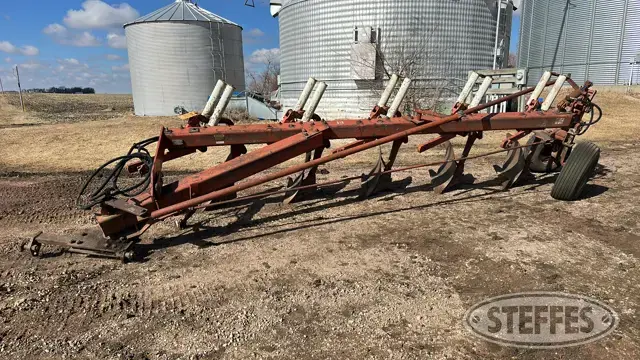 International 720 Automatic