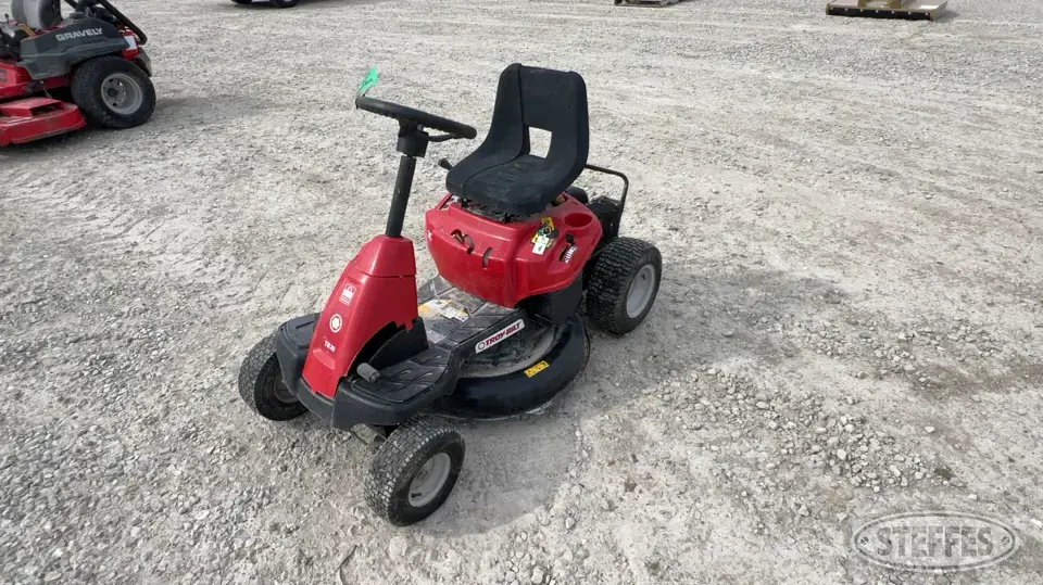 Troy-Bilt TB30 Lawn Tractor