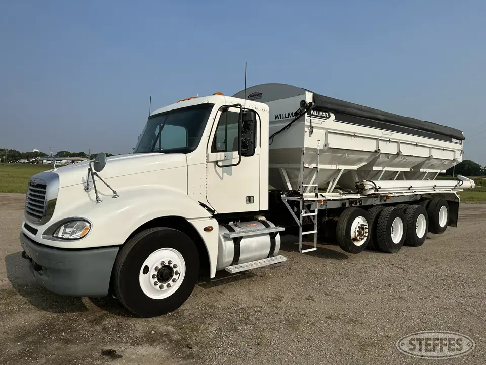 2005 Freightliner Columbia Seed Tender Truck