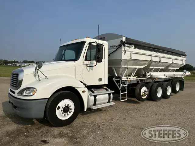 2005 Freightliner Columbia