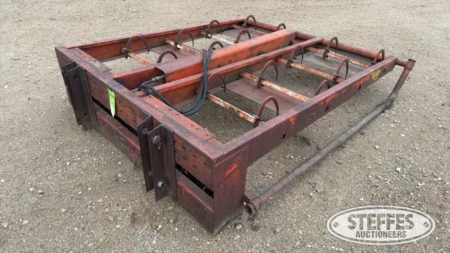 Farmhand Bale Hand square bale mover