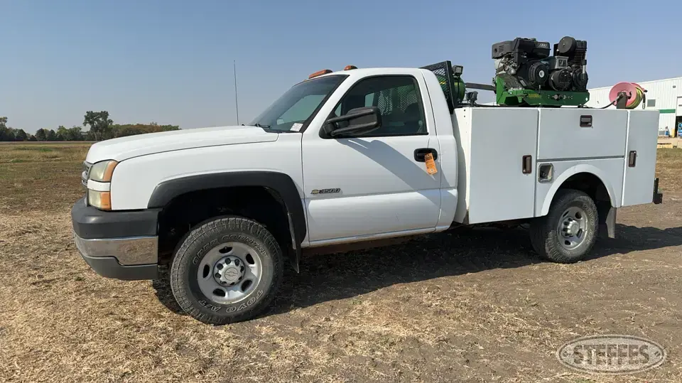 2005 Chevrolet Silverado 3500 1 Ton Pickup