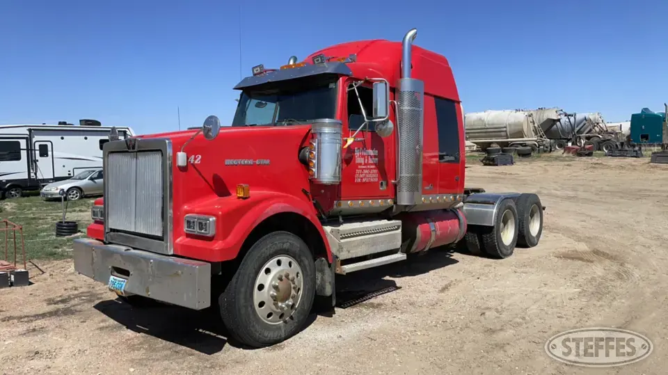 2008 Western Star Conventional Truck with Sleeper