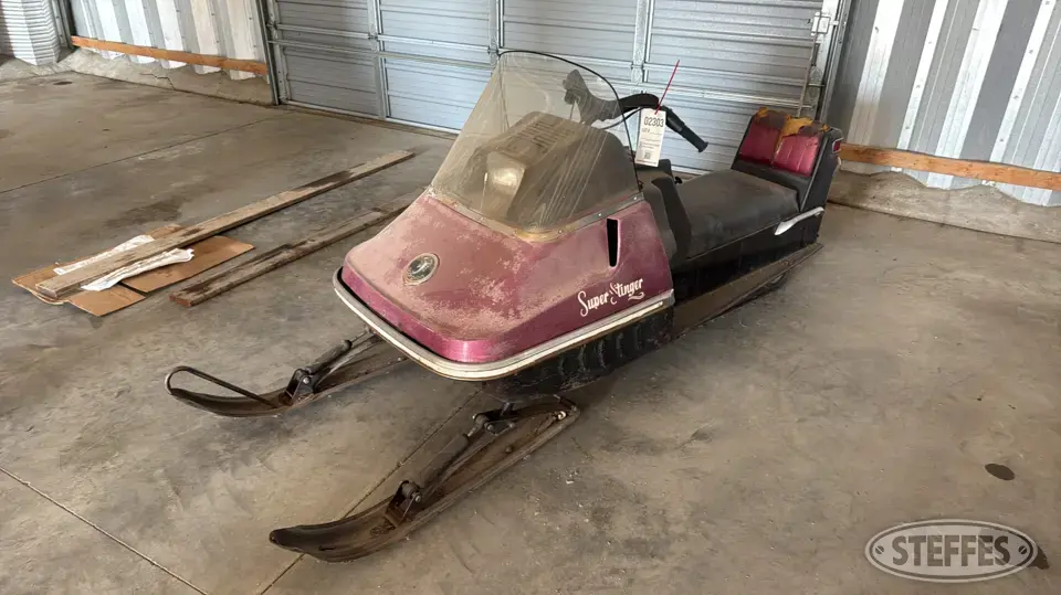 Scorpion Super Stinger Snowmobile