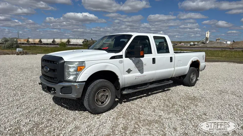 2015 Ford Super Duty F-350 XL 1 Ton Pickup