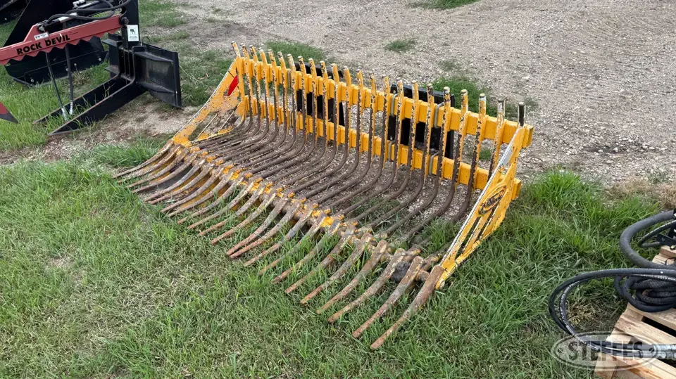 Shoule Skid Steer Bucket
