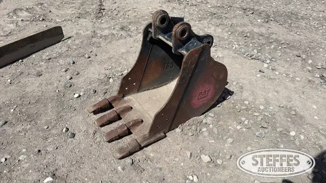 CAT excavator bucket