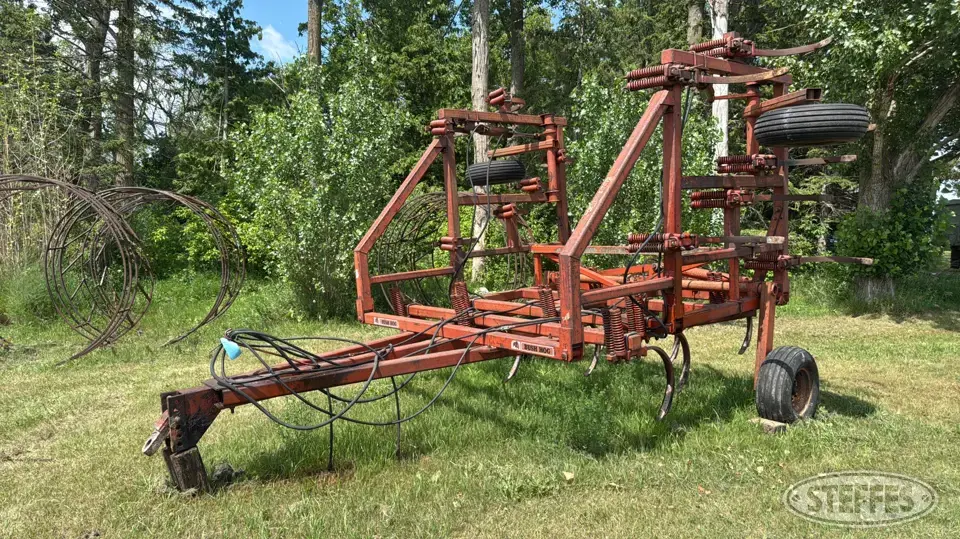 Bush Hog Chisel Plow