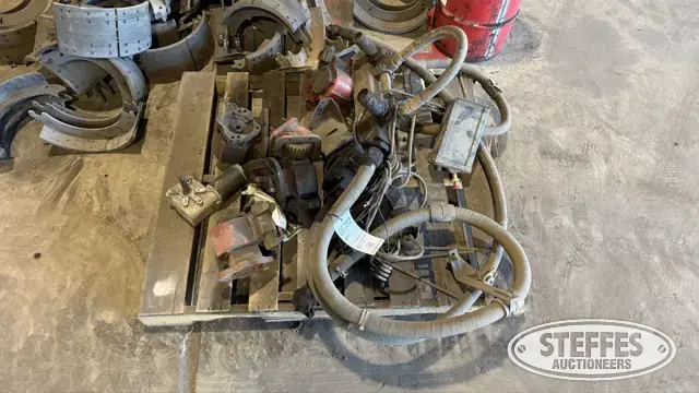 (4) PTO pumps