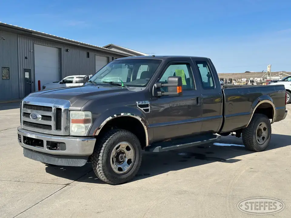2008 Ford F350 Super Duty XLT 1 Ton Pickup