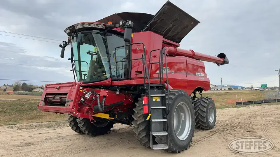2022 Case IH 8250 Combine