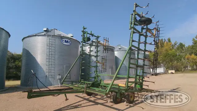 John Deere 1000