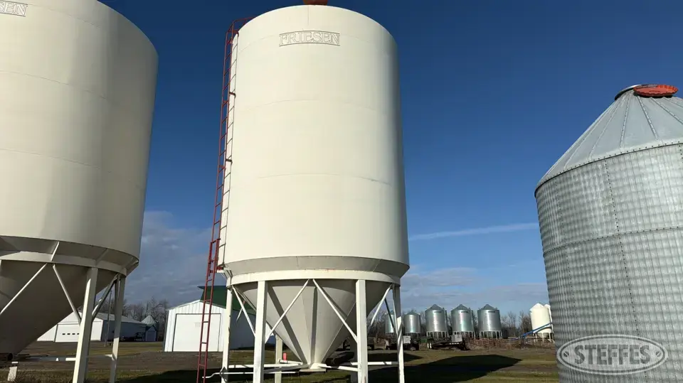 Friesen hopper bin