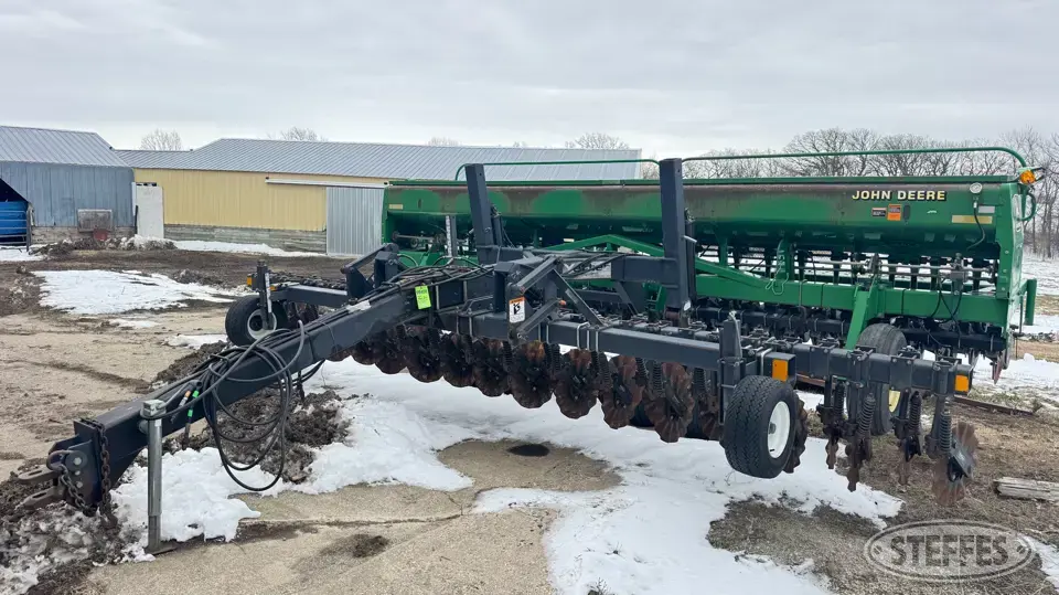 2001 John Deere 1520 Press Drill