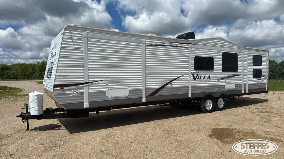 2013 Salem Villa Classic 402QBQ Camper