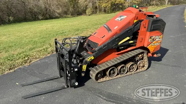 2015 Ditch Witch SK850